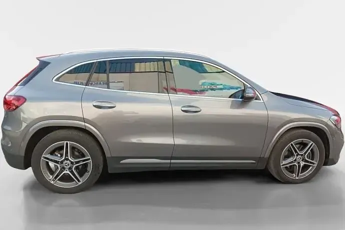 Usado Mercedes GLA200 150 CV (110 kW) 2024 SUV