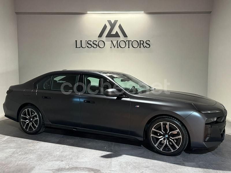 Usado BMW 740 Comfort Edition 299 CV (219 kW) 2024 Negro Berlina