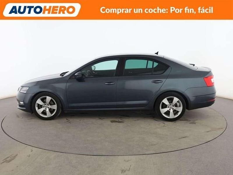 Usado Skoda Octavia Style 190 CV (139 kW) 2019 Gris Utilitario