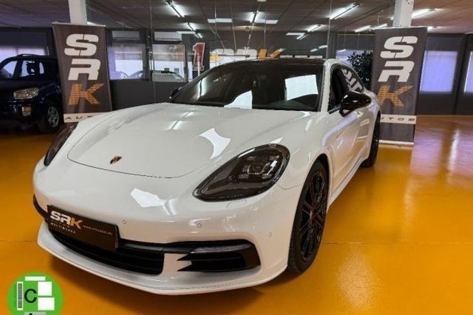 Blanco Usado 2018 Porsche Panamera 4 Sport Turismo Berlina | 67.750 € (Un poco caro) - Imagen 1/4