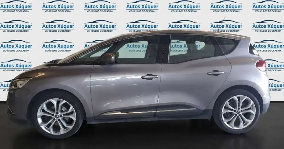 Usado Renault Scénic IV Edition One 110 CV (80 kW) 2017 Gris Monovolumen