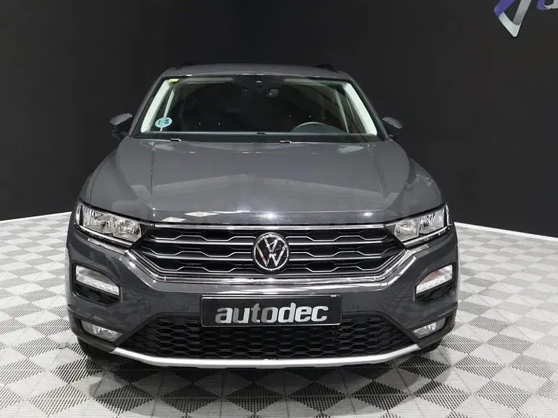 Usado VW T-Roc Advance 115 CV (84 kW) 2020 Gris / plata SUV