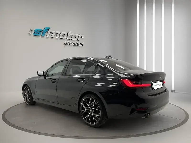 Usado BMW 318 Comfort Edition 150 CV (110 kW) 2020 Blanco Berlina