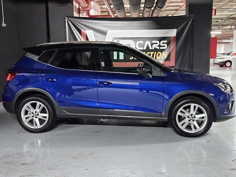 Usado Seat Arona Ecomotive 116 CV (85 kW) 2019 Azul SUV
