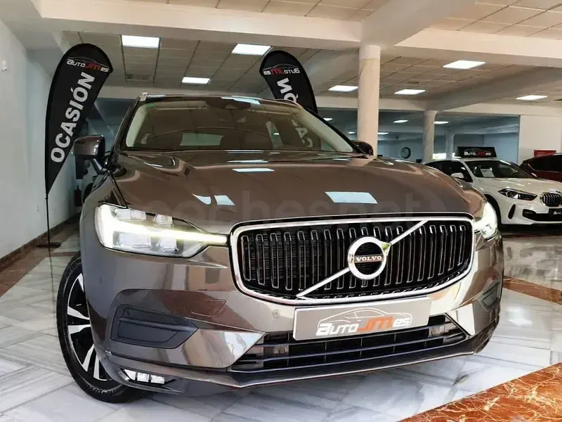 Usado Volvo XC60 Business Edition 197 CV (144 kW) 2021 Gris / plata SUV