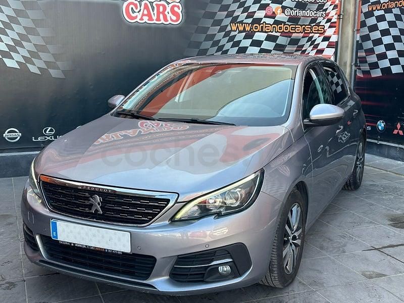 Usado Peugeot 308 Allure 110 CV (80 kW) 2019 Gris / plata Berlina