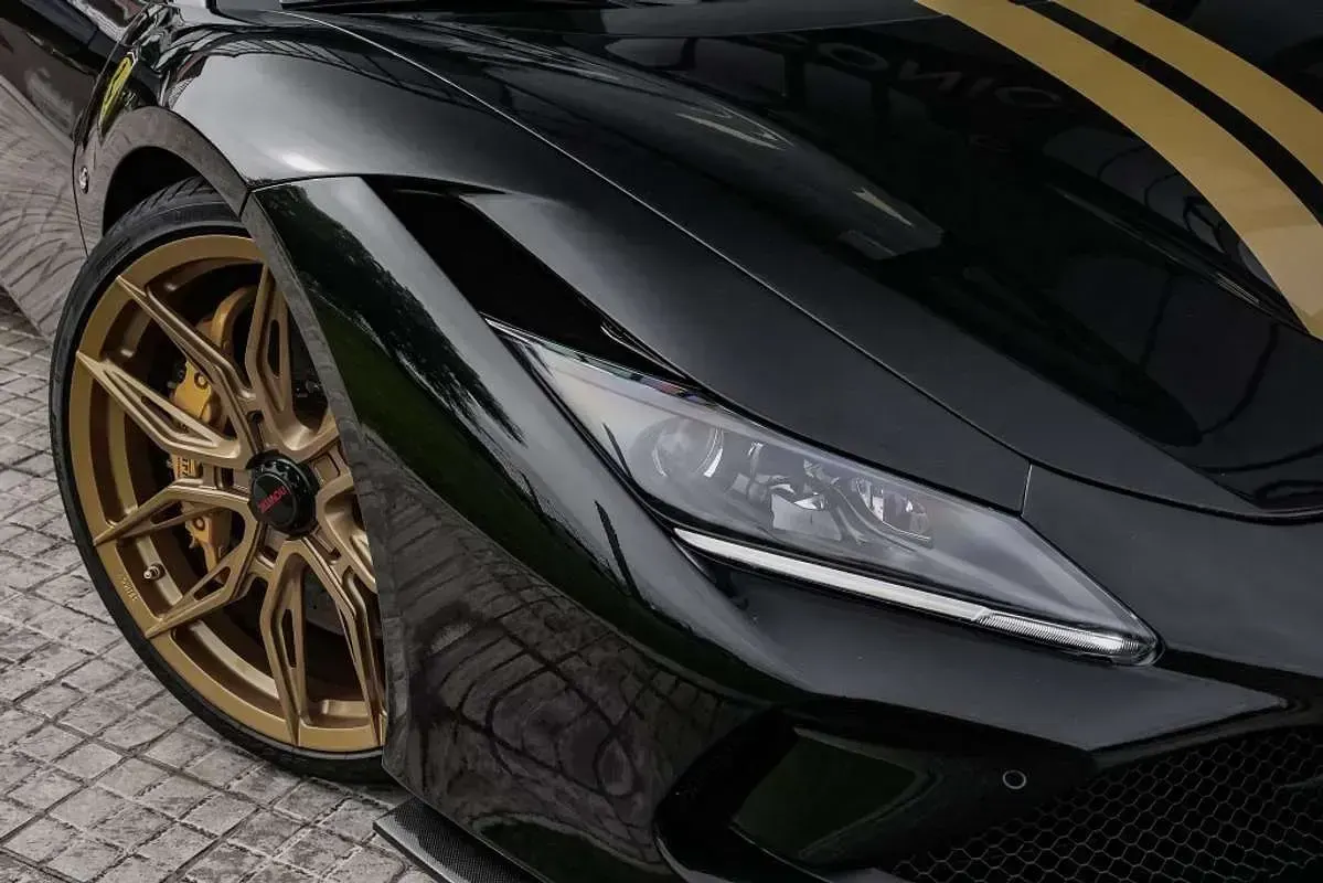 Usado Ferrari F8 721 CV (530 kW) 2023 Negro Descapotable
