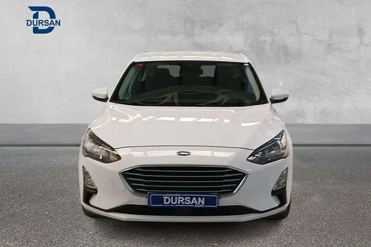 Usado Ford Focus Trend 95 CV (69 kW) 2021 Blanco Utilitario