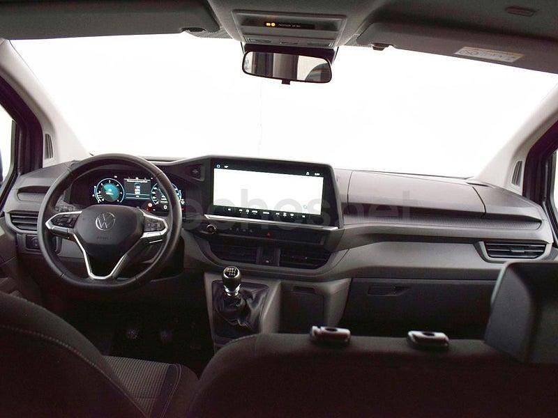 Usado VW Caravelle 110 CV (80 kW) 2025 Gris / plata Monovolumen