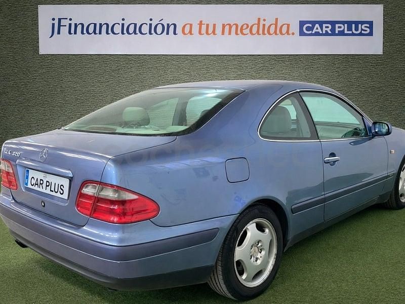 Usado Mercedes CLK230 Elegance 193 CV (141 kW) 1998 Azul Coupe