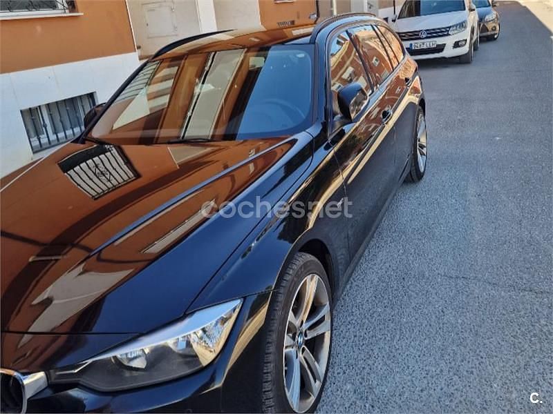 Negro Usado 2015 BMW 318 Familiar | 8600 € (Buen precio) - Imagen 1/4