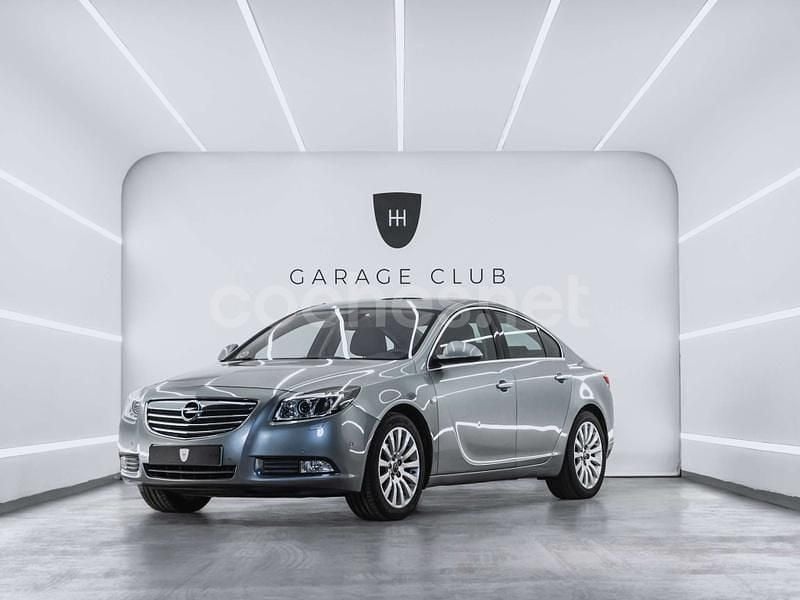 Gris / plata Usado 2010 Opel Insignia Cosmo Berlina | 6199 € (Precio justo) - Imagen 1/4