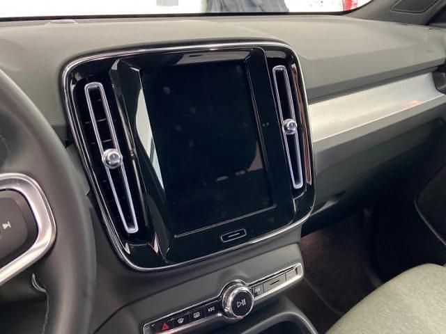 Brugt Volvo XC40 Core 163 HK (119 kW) 2025 Todoterreno SUV