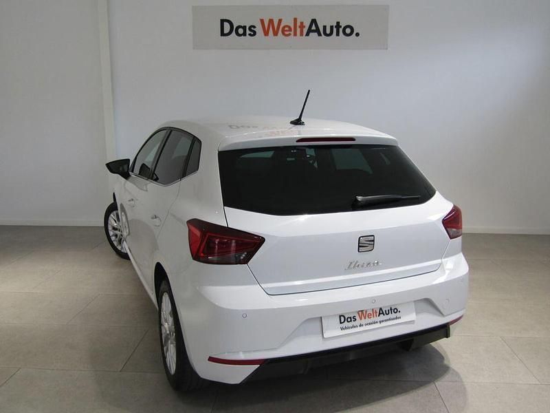 Usado Seat Ibiza 116 CV (85 kW) 2025 Blanco Berlina