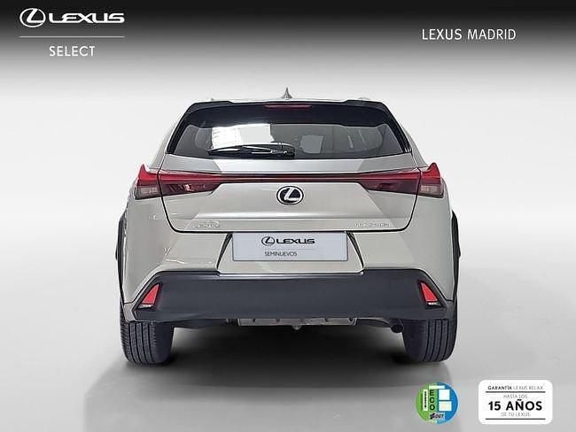Usado Lexus UX Business Edition 184 CV (135 kW) 2022 Plateado SUV