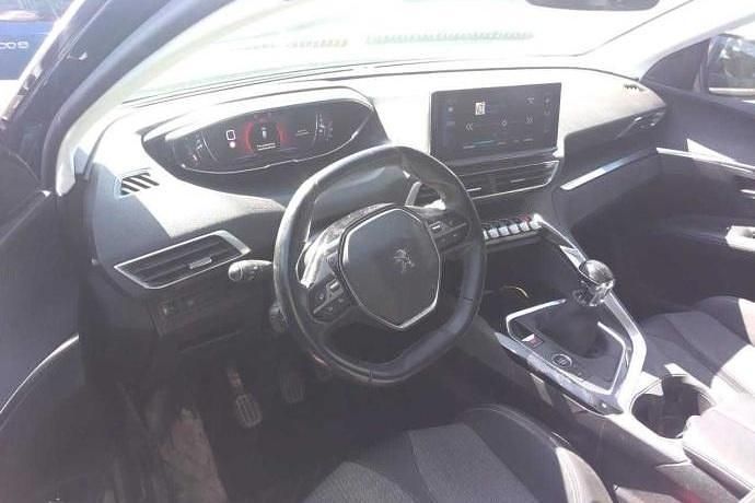 Usado Peugeot 3008 Allure 130 CV (95 kW) 2021