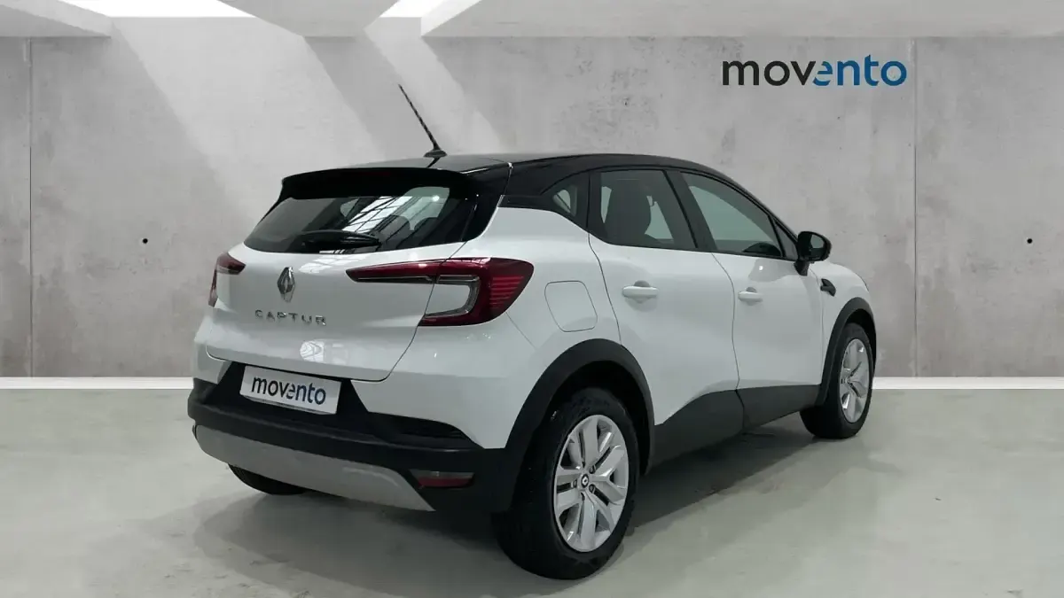 Usado Renault Captur Equilibre 91 CV (66 kW) 2023 Blanco SUV
