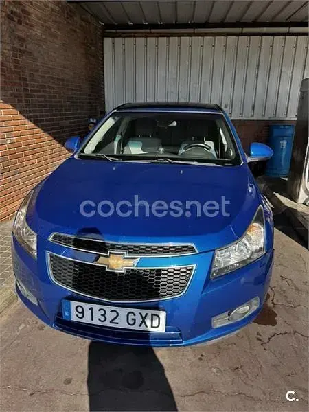 Usado Chevrolet Cruze LS 125 CV (91 kW) 2010 Azul Berlina
