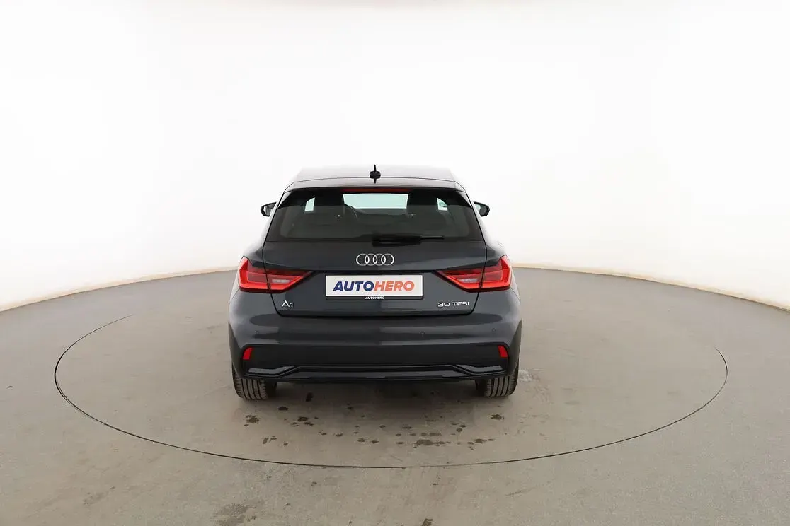 Usado Audi A1 Sportback Advanced 110 CV (80 kW) 2024 Gris Utilitario