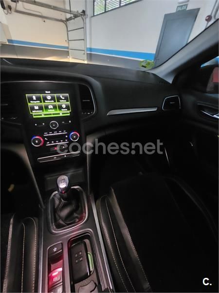Azul Usado 2017 Renault Mégane IV Zen Berlina | 12.950 € (Precio justo) - Imagen 1/4