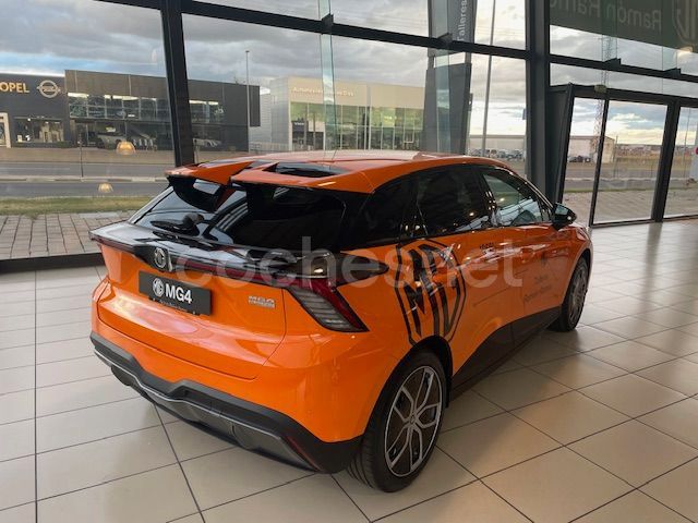 Usado MG MG4 EV Luxury 2024 Eléctrico Utilitario