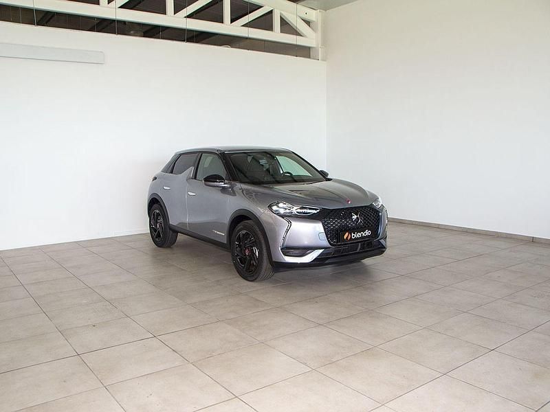 Usado DS Automobiles DS3 Crossback Performance 130 CV (95 kW) 2022 Gris SUV