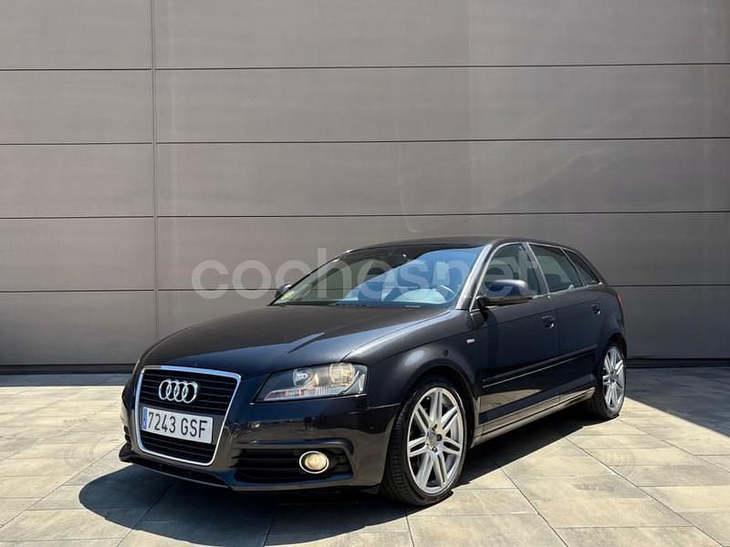 Negro Usado 2010 Audi A3 Sportback Ambition Berlina | 9850 € (Precio justo) - Imagen 1/4
