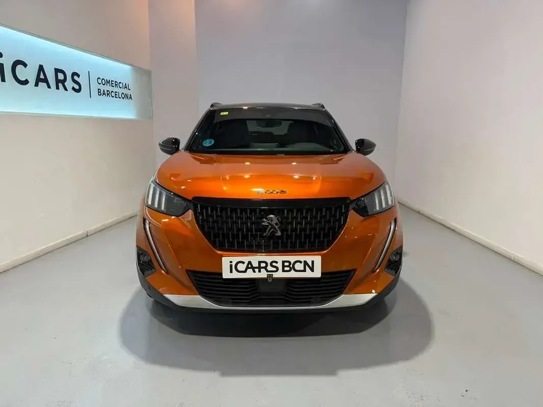 Usado Peugeot 2008 GT 131 CV (96 kW) 2021 Naranja SUV