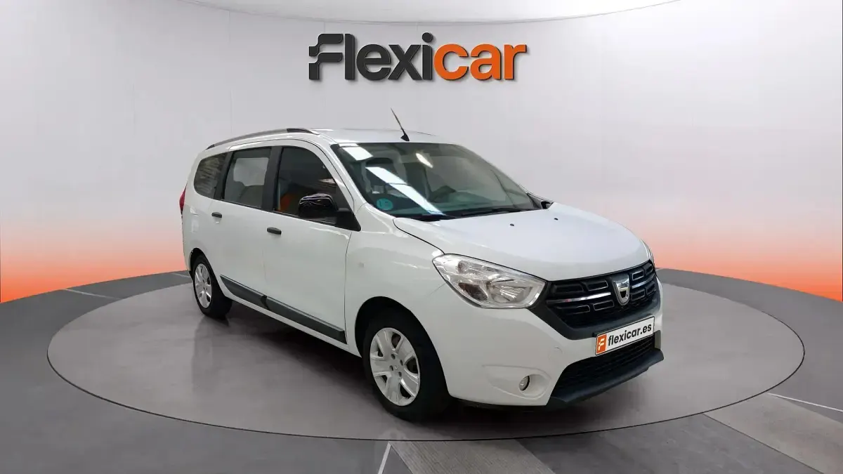 Usado Dacia Lodgy Comfort 95 CV (69 kW) 2021 Monovolumen