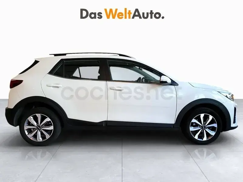 Usado Kia Stonic 101 CV (74 kW) 2025 Blanco SUV