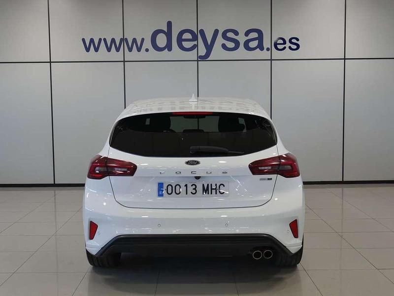 Usado Ford Focus ST-Line X 125 CV (91 kW) 2023 Blanco Utilitario