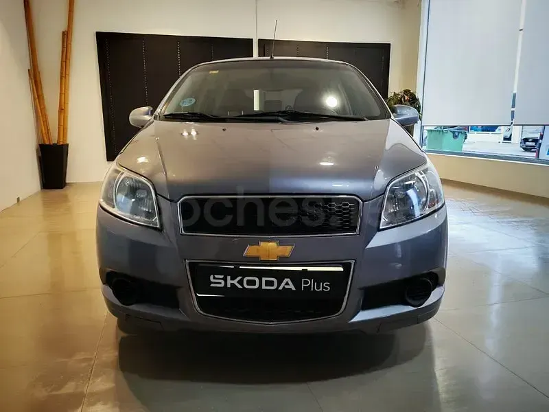 Usado Chevrolet Aveo LS 84 CV (61 kW) 2009 Gris / plata Berlina