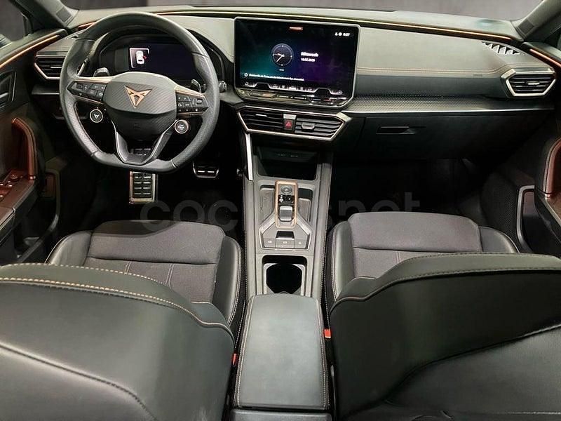 Usado Cupra Leon 150 CV (110 kW) 2025 Gris / plata Familiar