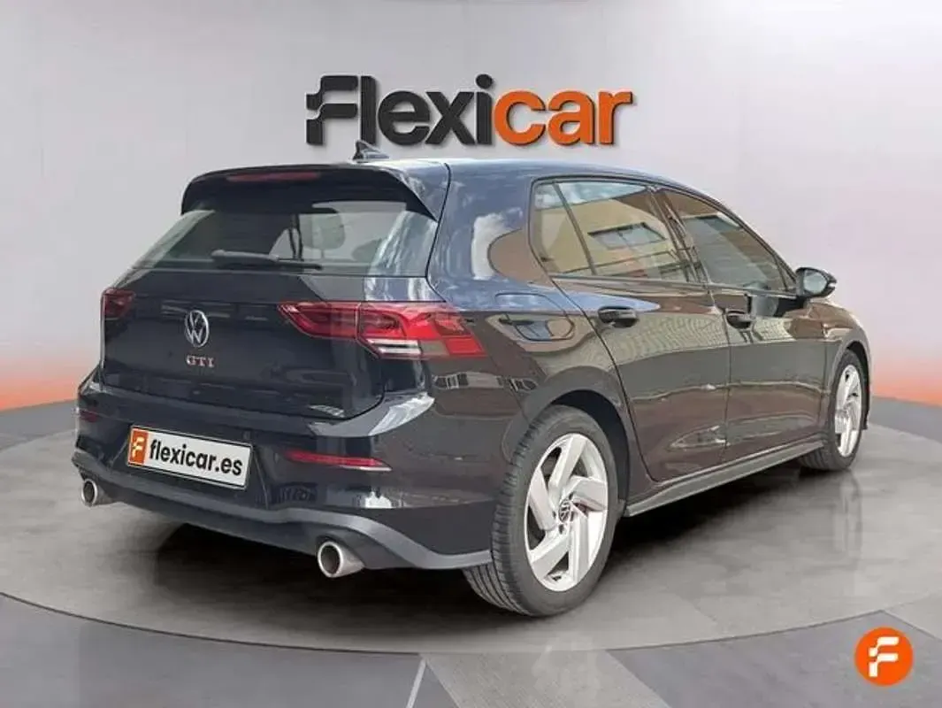Usado VW Golf VIII GTI 245 CV (180 kW) 2023 Negro Utilitario