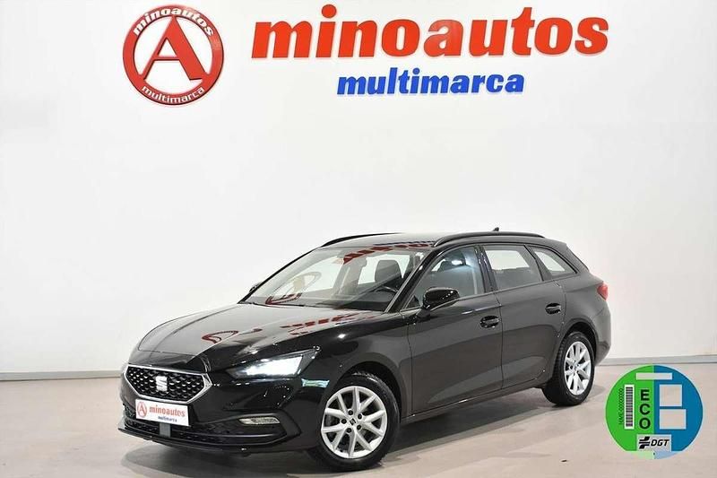 Negro Usado 2022 Seat Leon Style Familiar | 17.890 € (Precio justo) - Imagen 1/4