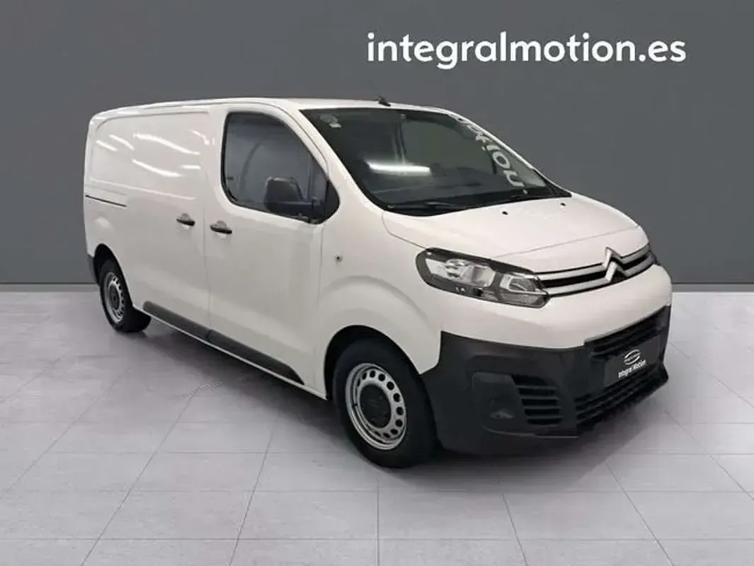 Usado Citroën Jumpy 102 CV (75 kW) 2024 Blanco Monovolumen