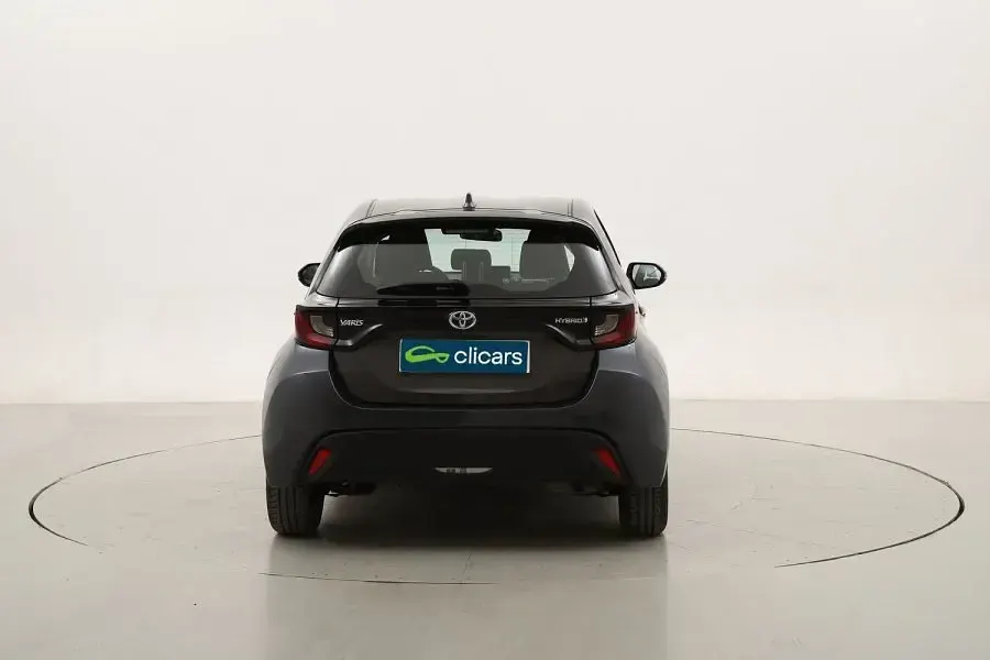 Używany Toyota Yaris Hybrid Business Edition 116 KM (85 kW) 2021