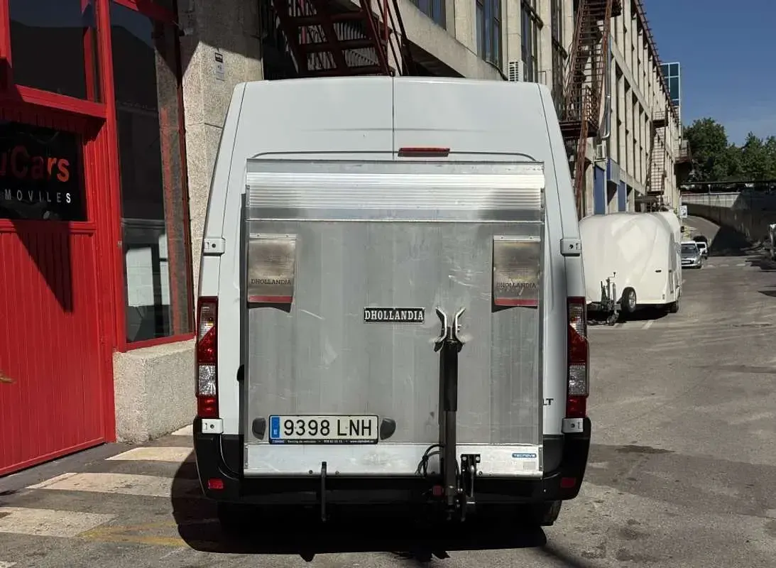 Usado Renault Master 135 CV (99 kW) 2021 Blanco Monovolumen