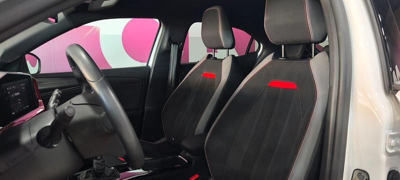 Usado Opel Mokka GS Line 110 CV (80 kW) 2021 Blanco SUV