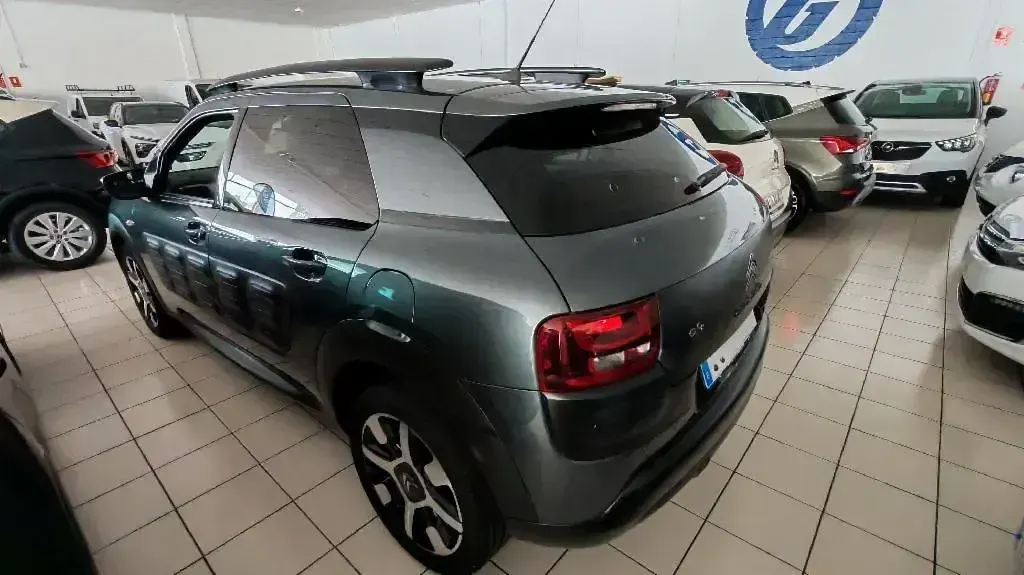 Usado Citroën C4 Feel 82 CV (60 kW) 2015 Gris Berlina