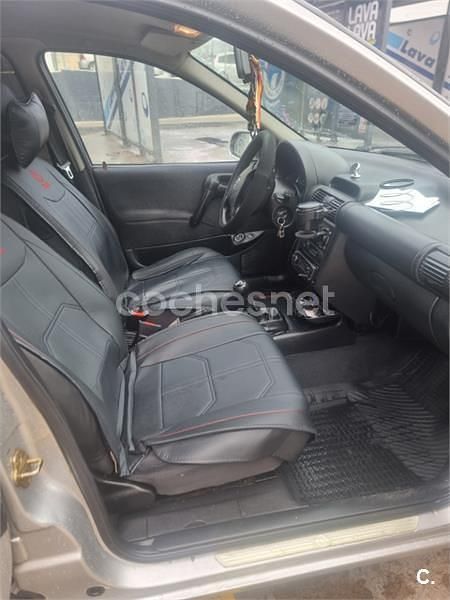 Usado Opel Corsa Edition 60 CV (44 kW) 2000 Gris / plata Berlina