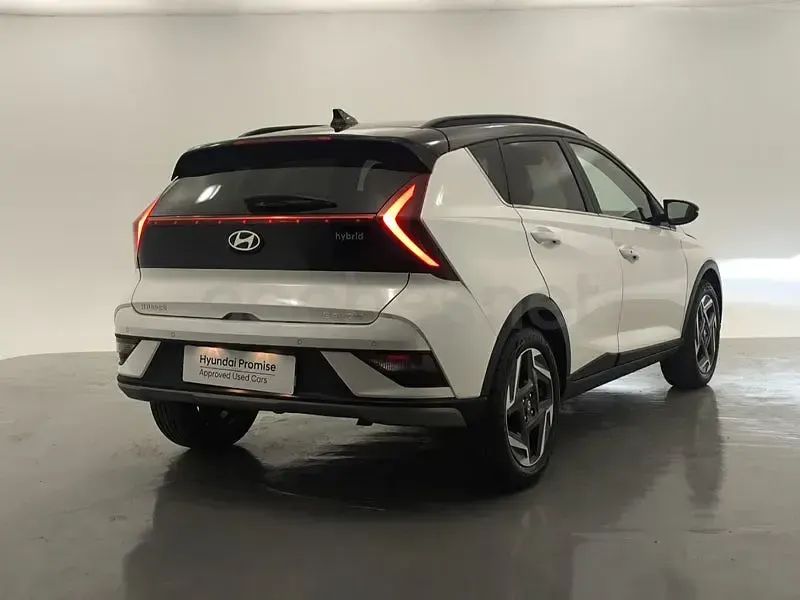 Usado Hyundai Bayon 100 CV (73 kW) 2025 Blanco SUV