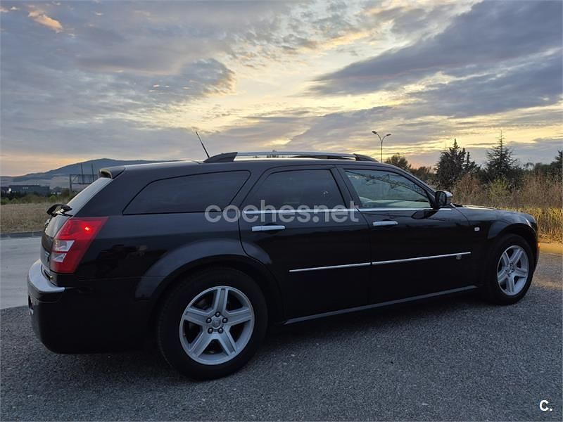 Usado Chrysler 300C Touring 253 CV (186 kW) 2008 Negro Familiar