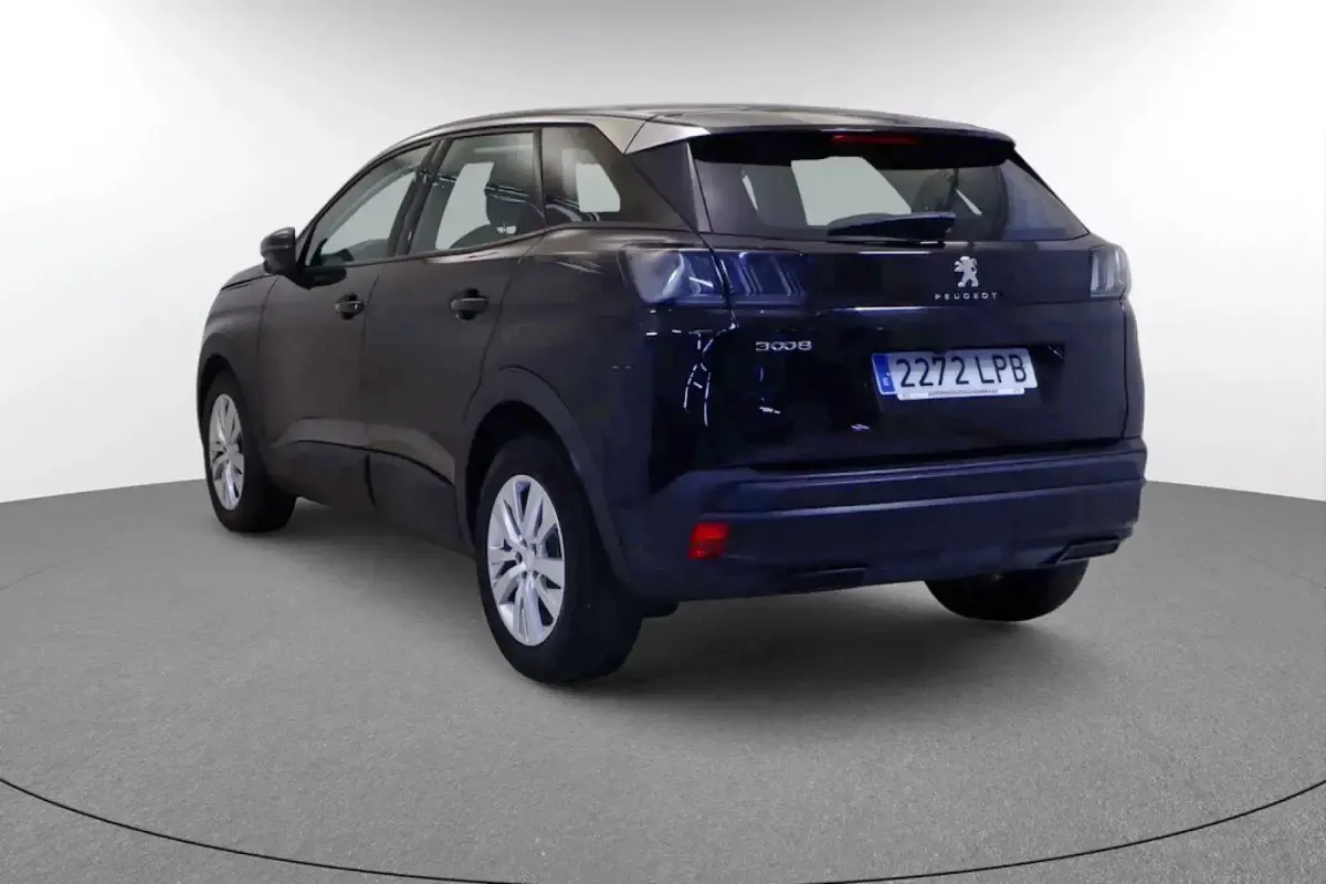 Usado Peugeot 3008 Active 130 CV (95 kW) 2021 Negro SUV