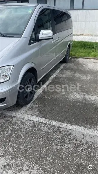 Usado Mercedes Viano 150 CV (110 kW) 2010 Gris / plata Monovolumen