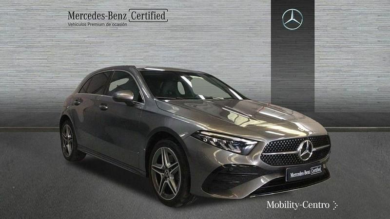 Usado Mercedes A250 AMG line 217 CV (159 kW) 2024 Mountaingrau  met. Utilitario