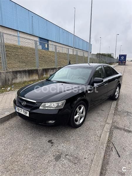 Negro Usado 2007 Hyundai Sonata Comfort Berlina | 3990 € (Precio justo) - Imagen 1/4