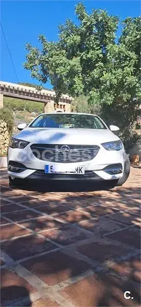 Usado Opel Insignia Innovation 136 CV (100 kW) 2021 Blanco Berlina