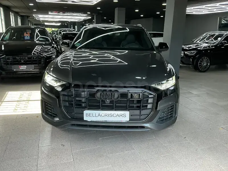 Usado Audi Q8 Premium 340 CV (250 kW) 2022 Gris / plata SUV