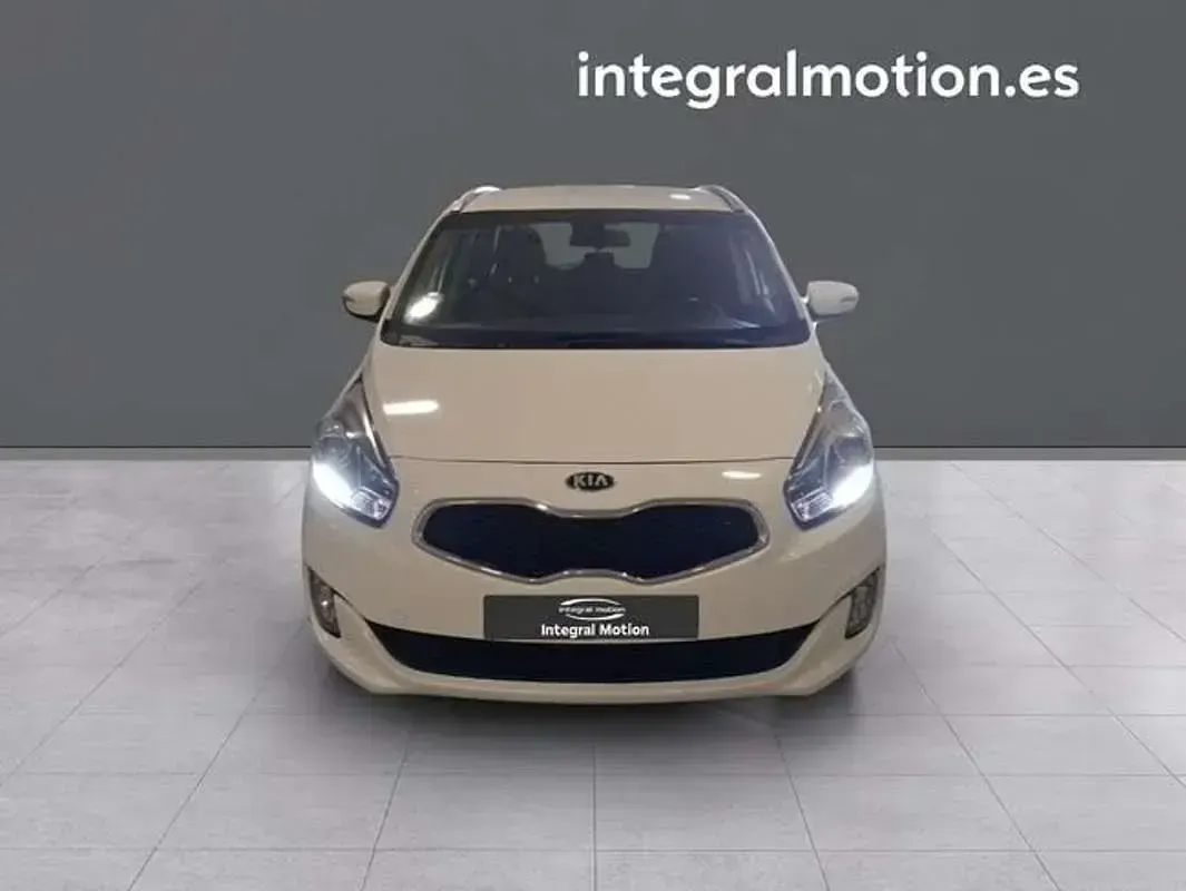 Usado Kia Carens 135 CV (99 kW) 2016 Blanco Monovolumen